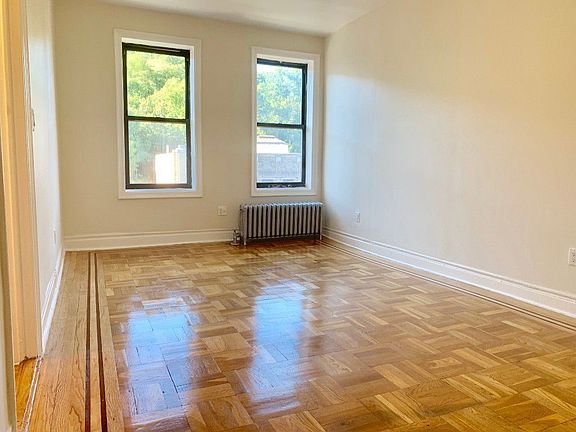 4th image of 121 Seaman Ave APT 6G