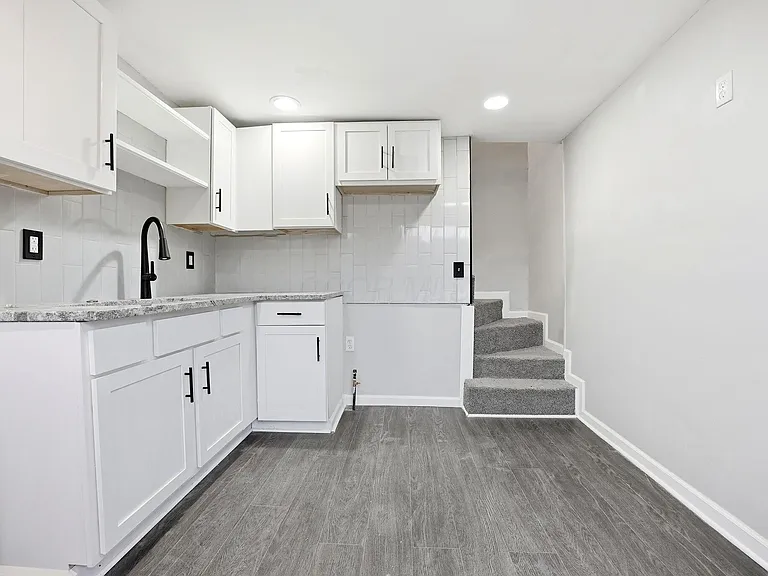 1041 Market St — Photo 27