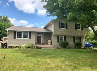 4999 Surrey Ln, Liverpool, NY 13088