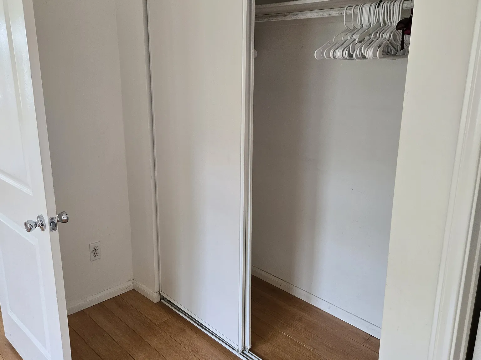 1 bed, 650 sqft, $2,200 — Photo 4