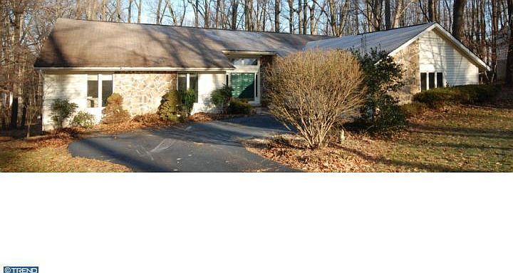 1st image of 326 Horseshoe Ln