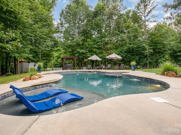 5401 Cotton Top Ct, Waxhaw, NC 28173