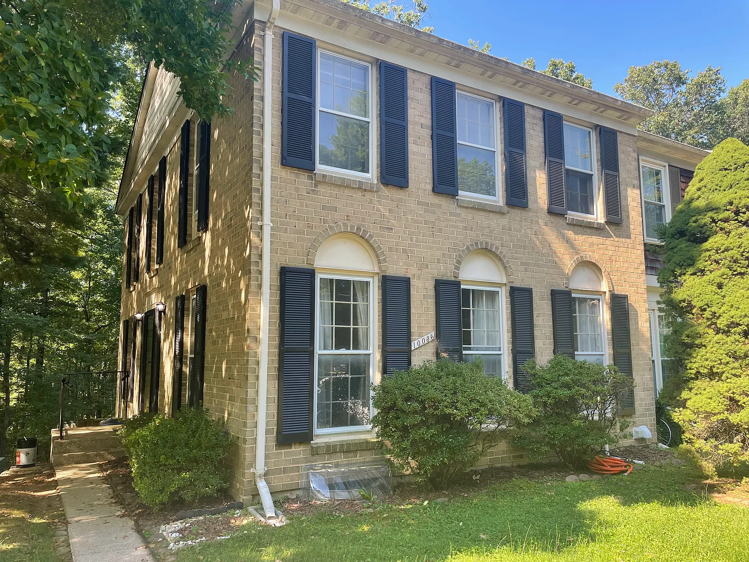 3 bed, 3.5 bath, 2376 sqft, $2,950 — Photo 1