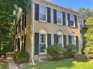 10036 Maple Leaf Dr, Gaithersburg, MD 20886