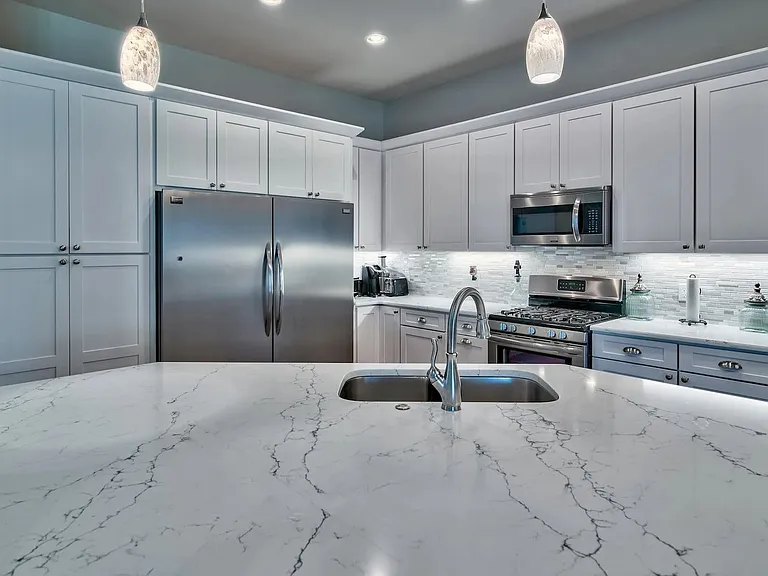 989 Forest Shore Dr — Photo 10
