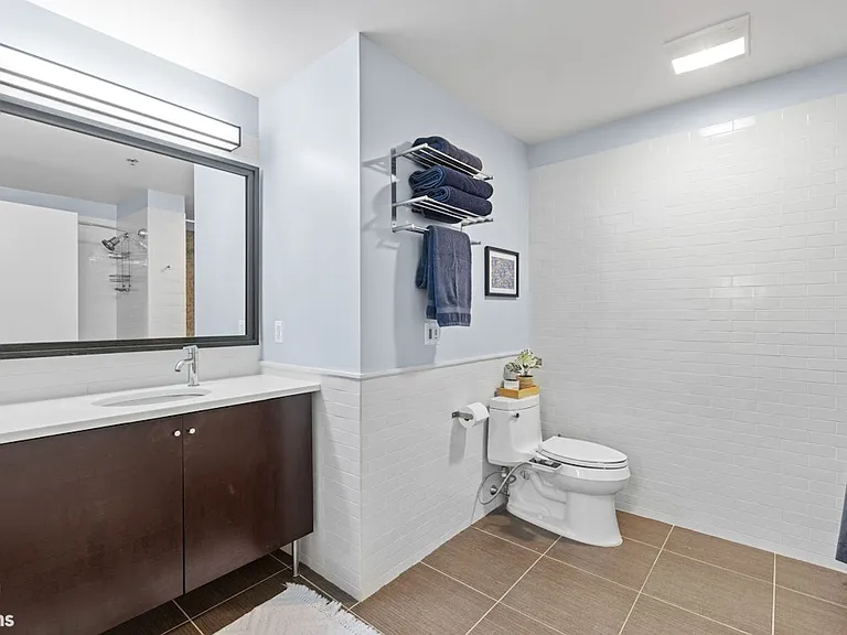 25 McWilliams Pl #307 — Photo 13