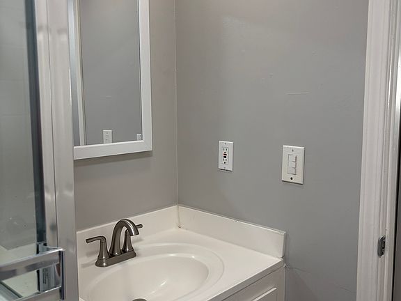 4th image of 1466 San Antonio Ave APT 11