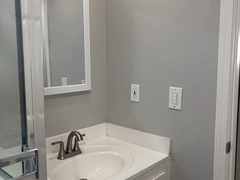 1466 San Antonio Ave #11 — Photo 4