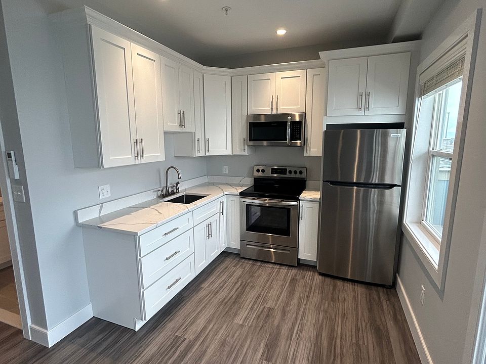 1st image of 163A1 Nantasket Ave #207