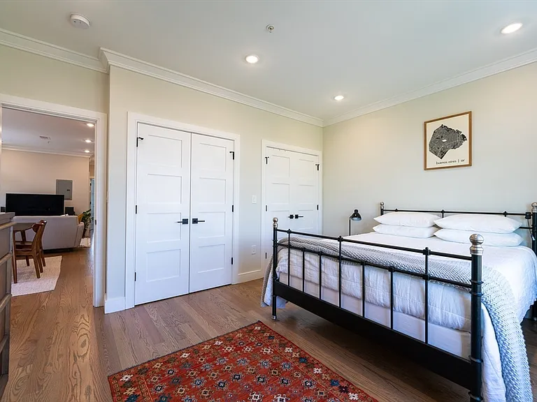 464 Sumner St #3 — Photo 6