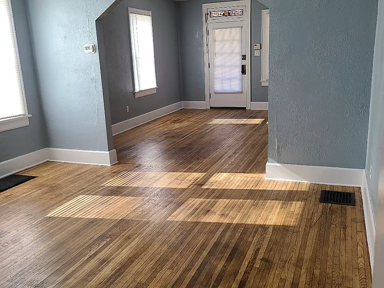 274 E Hinman Ave — Photo 16