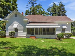 10 Woodlawn Ave, Hampton, GA 30228