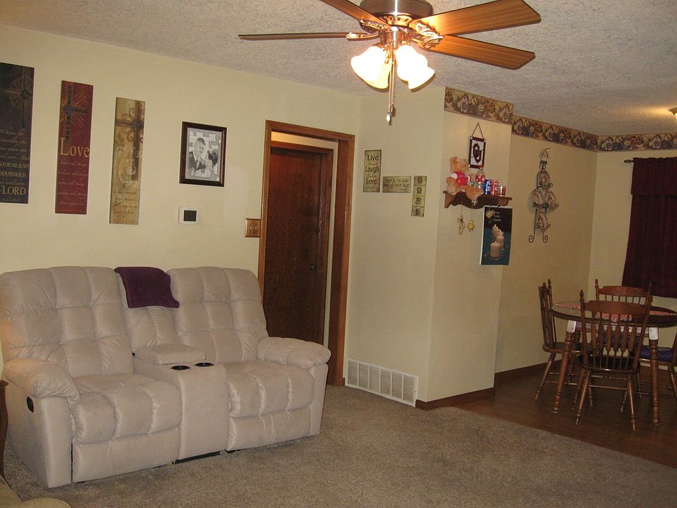 1st image of 1419 W Lowe Ave