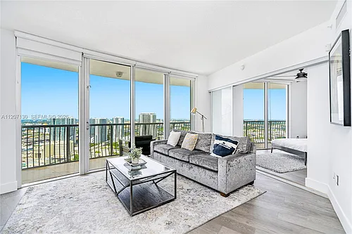 1750 N Bayshore Dr #3914 Photo 1