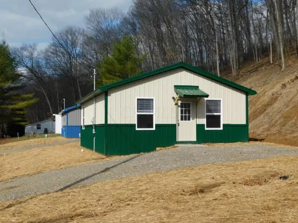784 Washington Ave, Logan, OH 43138