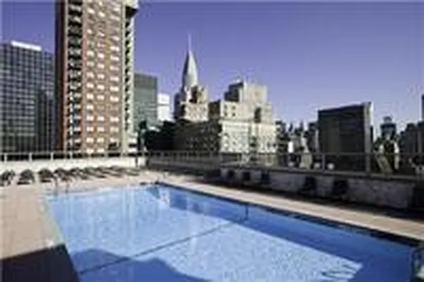 Rented by Metropolis Real Estate of Manhattan | media 16
