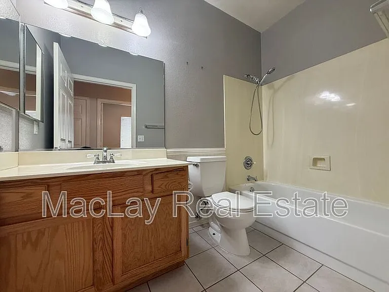 5153 W Dublin Ln — Photo 20