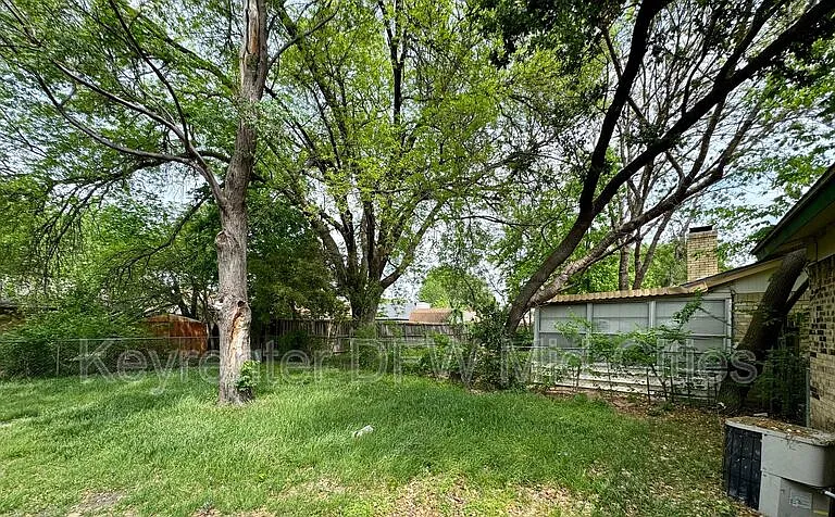 338 Beatty Dr — Photo 13