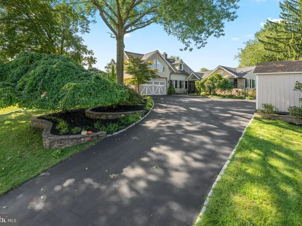 1228 Burnett Rd, Huntingdon Valley, PA 19006