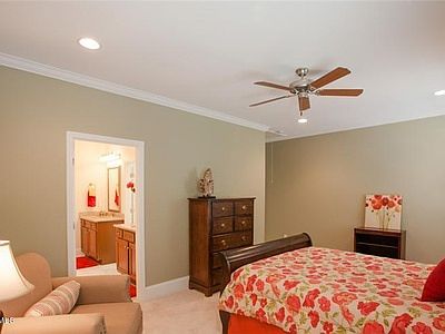 4th image of 24 Mint Farm Dr