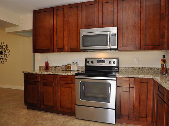 3rd image of 2145 W Gardenia Dr