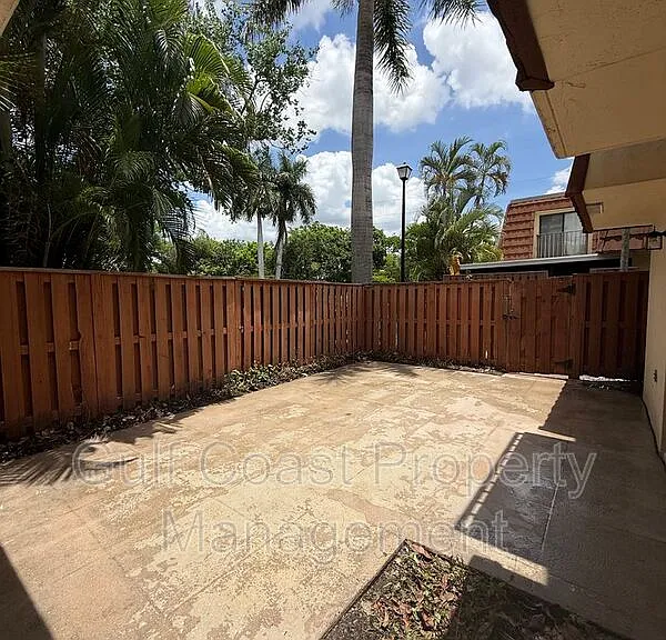5249 Cedarbend Dr #1 — Photo 2