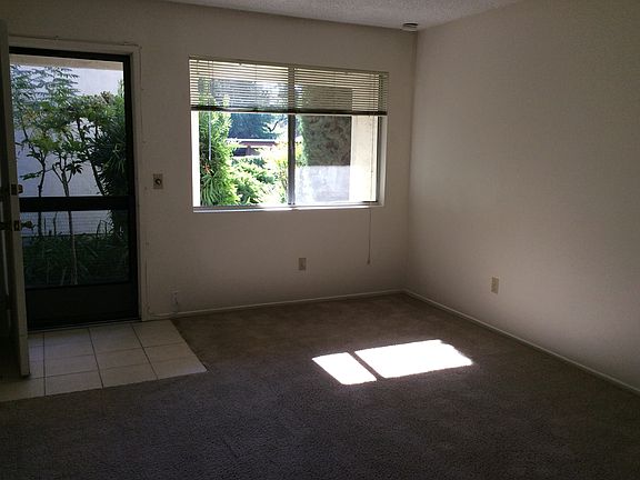 3rd image of 128 Buena Vida Ct
