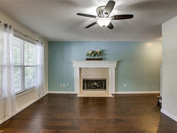 3rd image of 6507 N Jarboe St