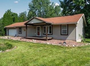 5760 Mason Rd, Fowlerville, MI 48836