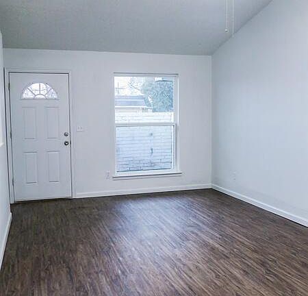 5th image of 2245 Donna Dr