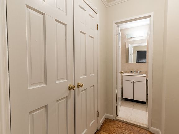 5th image of 210 W 89th St APT 1B