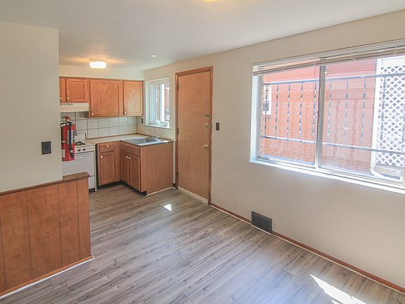 5th image of 419 Franklin Ave APT B