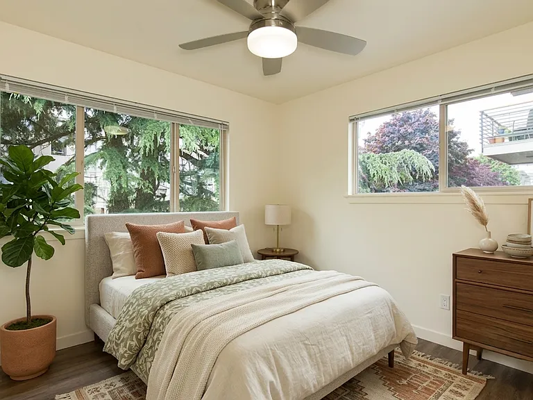 2237 Apartments - Located in the Heart of Ballard — Photo 31