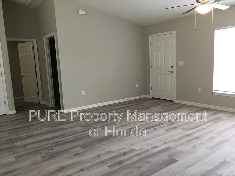 14693 SW 21st Ter — Photo 2