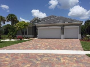 7566 Sandspur Ln, Lake Worth, FL 33467