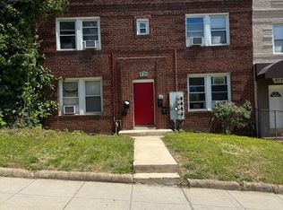 921 19th St NE APT 4, Washington, DC 20002