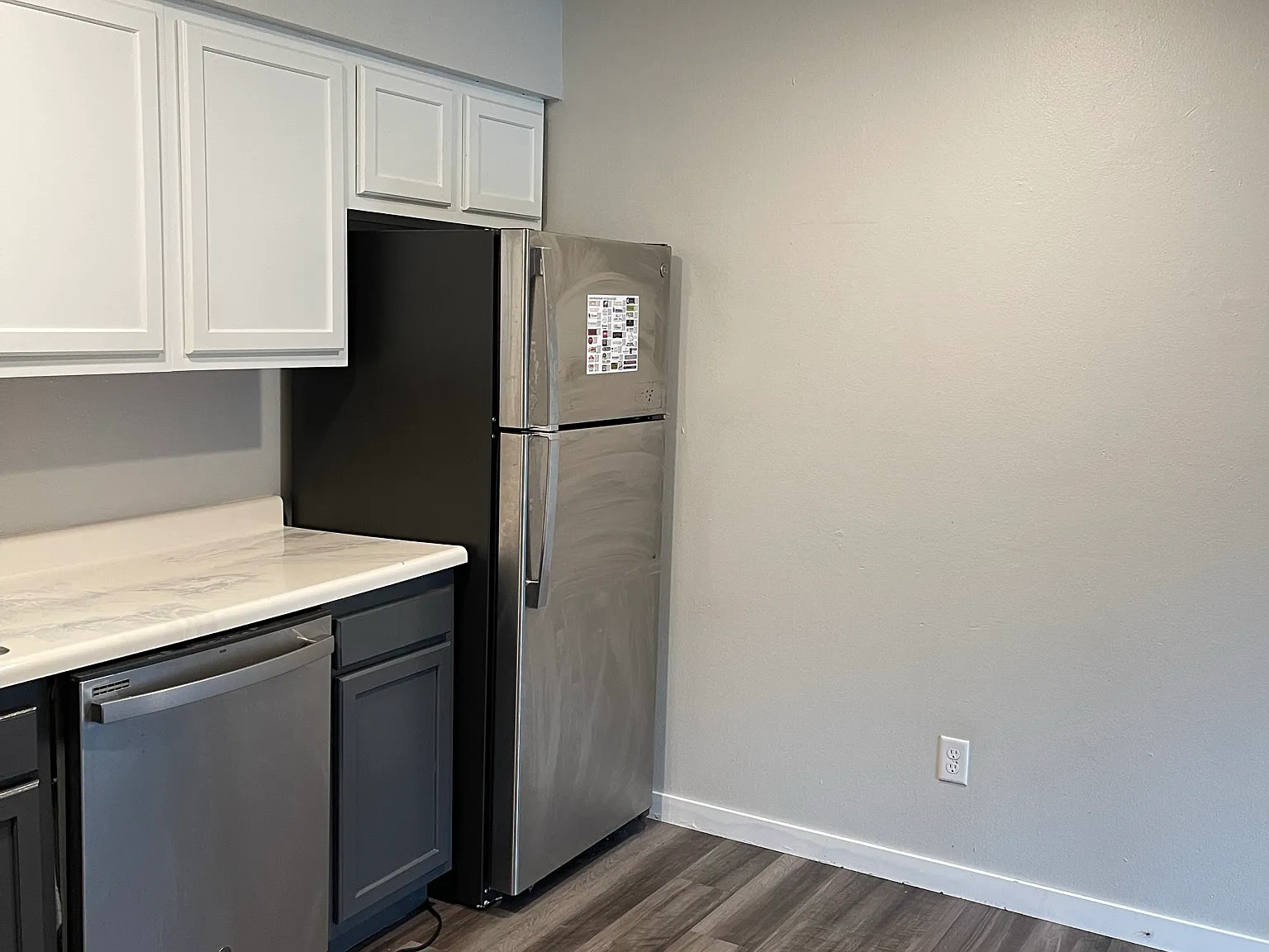 3 bed, $2,327 — Photo 3