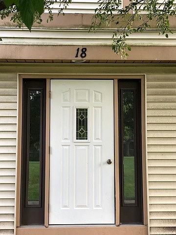 1st image of 18 Parkside Ct APT 16