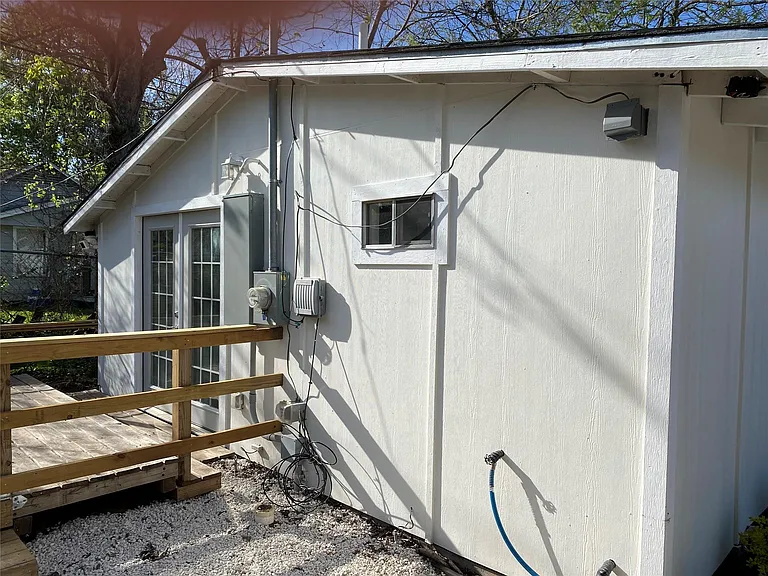 4109 Edison St — Photo 8