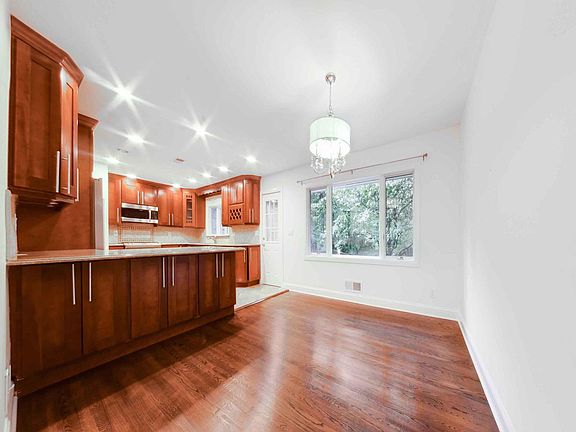 Open Kitchen + Dining Area