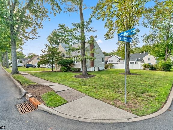3rd image of 257 Hamilton Rd