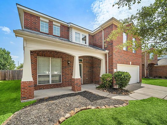 2nd image of 24606 Colonial Birch Ln