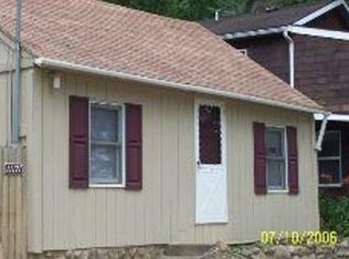 11171 Patterson Lake Dr, Pinckney, MI 48169