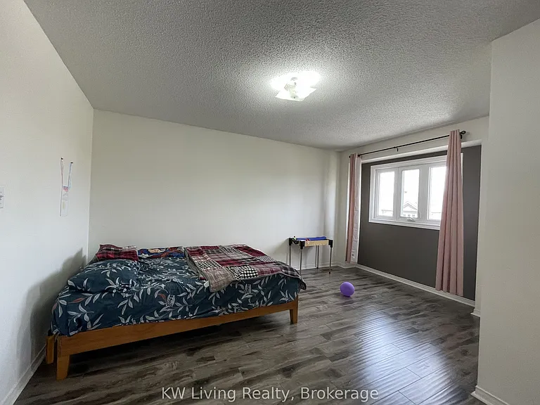 5 Alexis Way — Photo 9