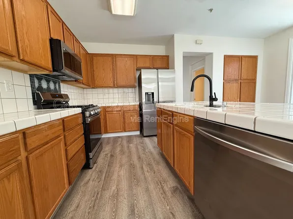 97 La Jolla St, Watsonville, CA 95076