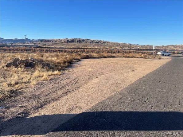 3015 N Alpha Street, Kingman, AZ 86401