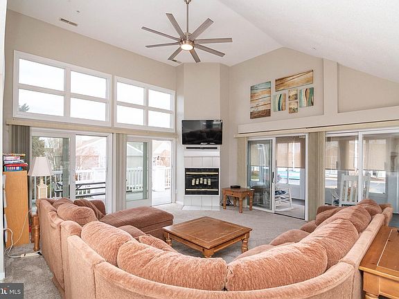 4th image of 30469 Shore Ln Unit 33