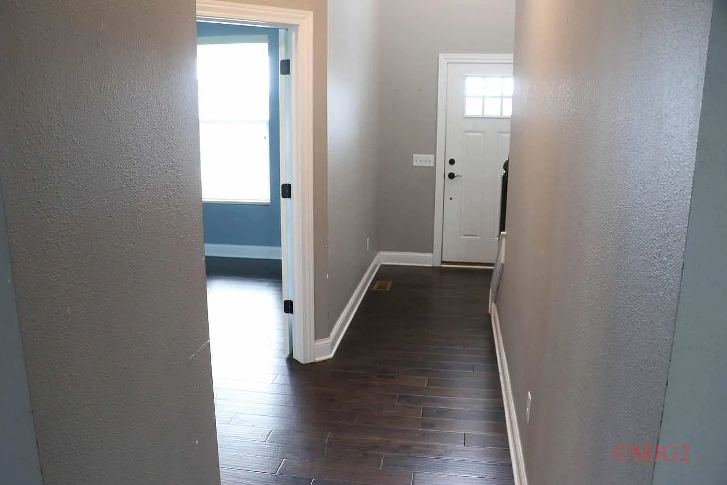 4 bed, 2.5 bath, 2471 sqft, $3,550 — Photo 3