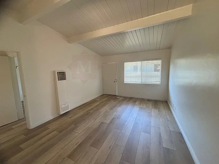 823 E De La Guerra St #5 — Photo 5