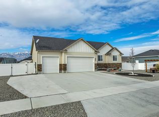 230 Jodi Ln, Grantsville, UT 84029